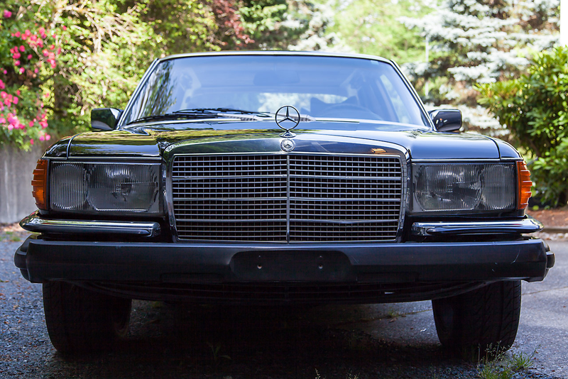 Illustration for article titled Could This Custom 1976 Mercedes Benz 450SE 6.9 Grab $7,500?